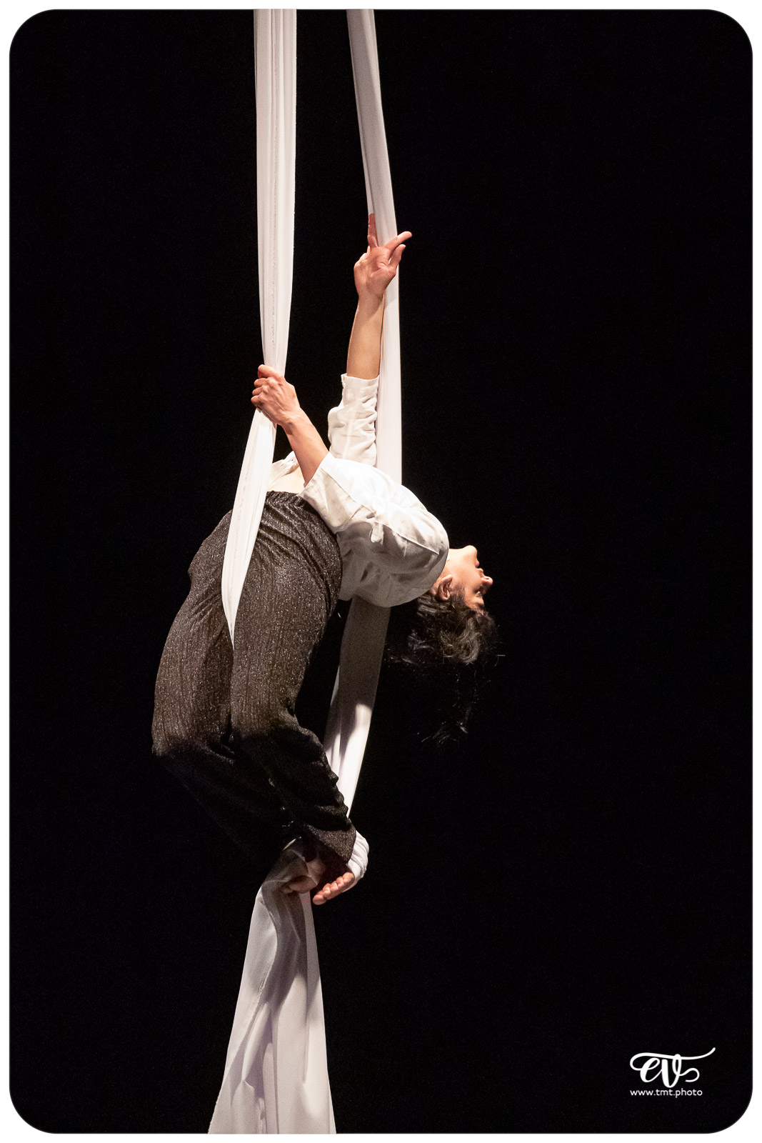 COSMOS (CIE LA MAIN DE L'HOMME)