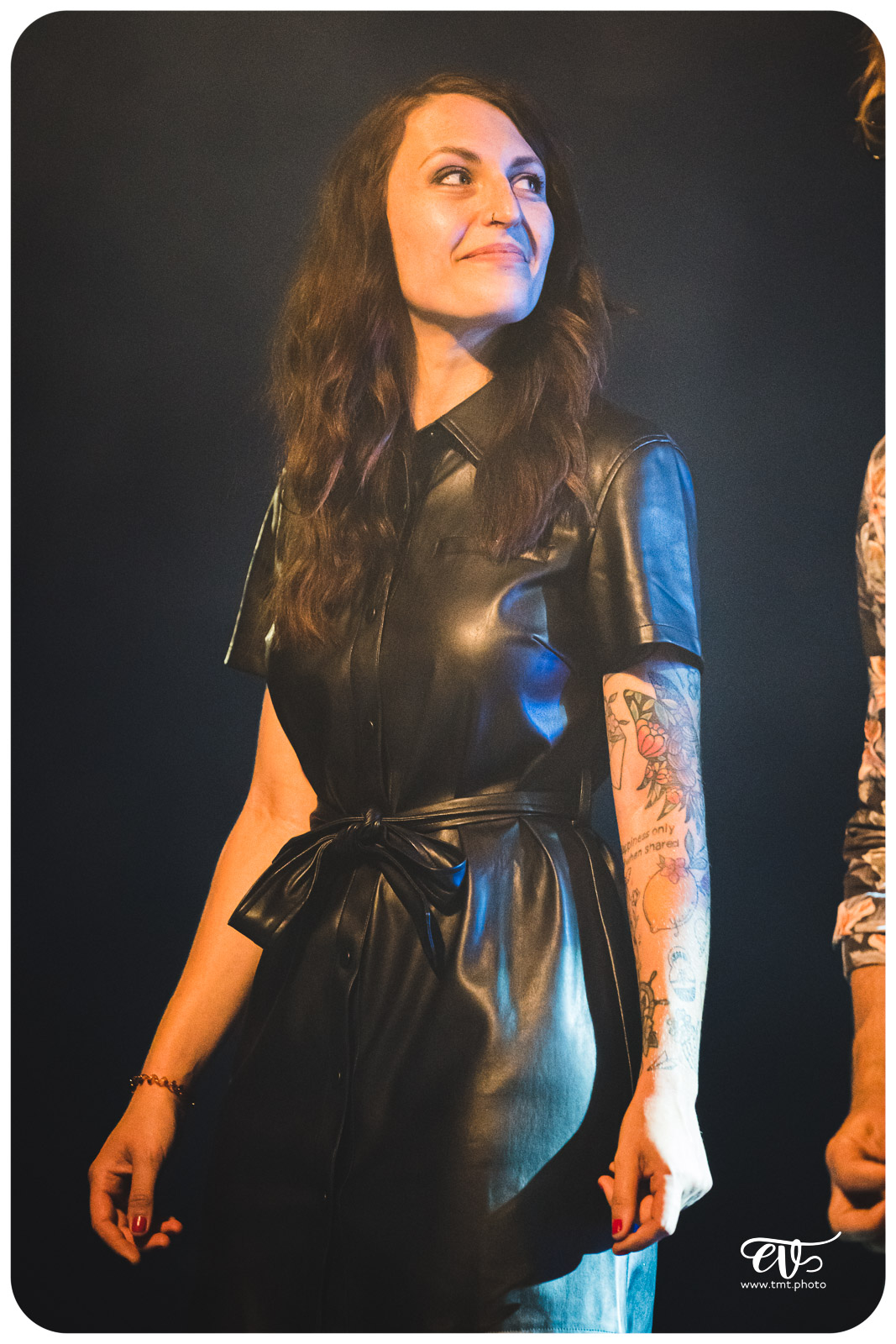 IL SUFFIRA... D'UNE SCENE