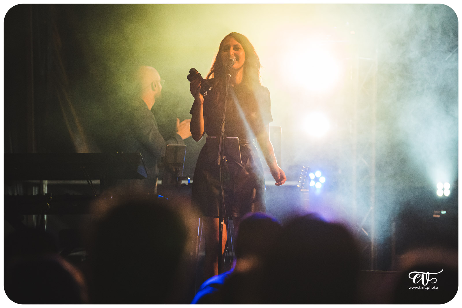 IL SUFFIRA... D'UNE SCENE